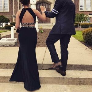 Elegant Navy Evening Gown with Embellished Waist/ prom dress